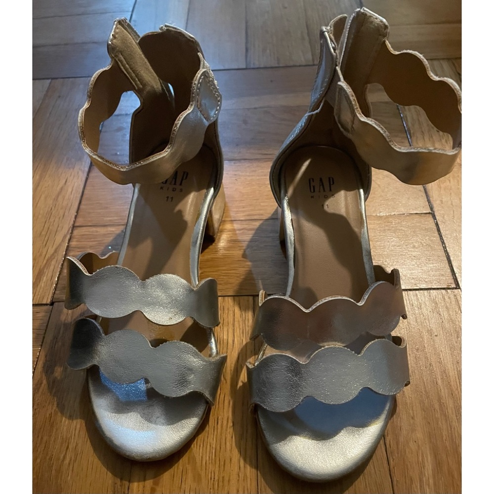 Gap kids metallic silver kitten heels size 11
